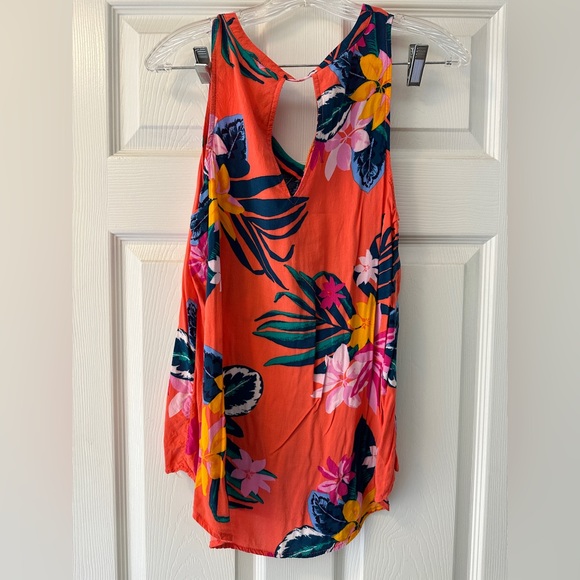 Women’s tops/maternity - Picture 2 of 4